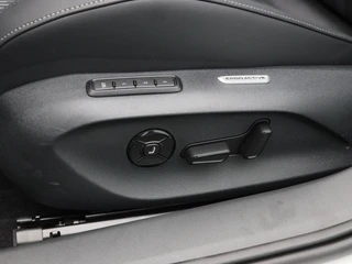 Volkswagen Passat Variant 1.5 eHybrid 272 Pk R-Line | Black Style | Stoel/Stuurverwarming | Panoramadak | 360 Camera | Head Up | Memory | Trekhaak | 19 Inch | 155 Km !! / 26
