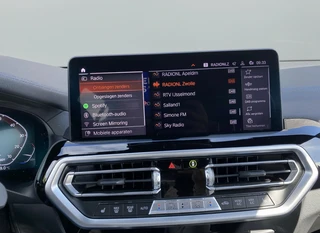 BMW iX3 M Sport High Executive 80 kWh | 1e eigenaar | dealer onderhouden | panoramadak | leder interieur | SOH accu 99.5% / 30