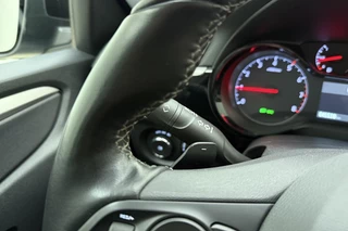 Opel Corsa 1.2 Elegance Automaat | Airco | Navigatie | Cruise control | Trekhaak | Lage km stand / 25