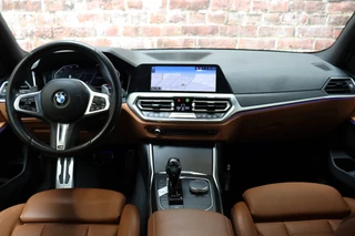 BMW 3 Serie Touring 320i High Executive M Sport Pakket Automaat  / Live Cockpit Professional / Leder / Achteruitrijcamera / DAB / Stoelverwarming / Hifi / Ambiance Verlichting / 18 Inch / LED / Chrome Line / Parkeersensoren voor+achter / Climate Control / 15