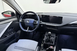 Opel Astra 1.2 Business Elegance 130pk | Navigatie | Climate Control | Stoel-Stuur-Voorruitverwarming | LED Verlichting | Camera | AGR Comfortstoel | Apple Carplay - Android Auto / 18