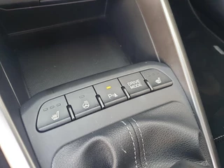 Kia Stonic 1.0T MHEV GT-PlusLine | Schuifdak | Stoel en stuurverwarming | Navigatie | Camera | Climate control | Cruise control | Getinte ramen achter | Parkeersensoren voor en achter | / 33