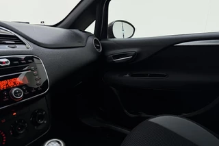 Fiat Punto Evo 0.9 TwinAir Racing 100pk | 5 Deurs | Airco | Parkeerhulp achter | Lichtmetalen Velgen | Bluetooth | Audio | Centrale vergrendeling / 25