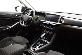 Opel Grandland 1.6 Turbo Plug-In Hybrid 300pk 4x4 GSe | Navigatie | Camera | Comfort stoelen | Elektrische achterklep | Stoel- en stuurverwarming | Adaptive Cruise control | / 4