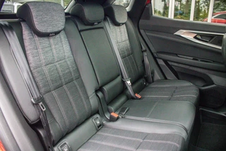 Renault Austral mild hybrid 160 X-Tronic Techno | Panoramadak | Pack Winter | Adaptieve Cruise Control | Camera | 19 Inch Lichtmetalen Velgen | Massagestoel / 29