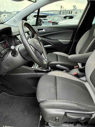 Opel Crossland X 1.2 Turbo Innovation / 40