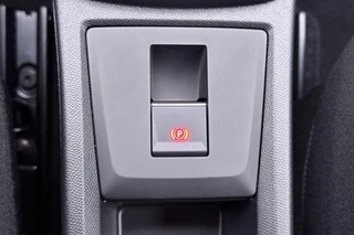 Citroen C3 1.2 Hybrid 110pk Collection 2+6 Jaar Garantie / 21