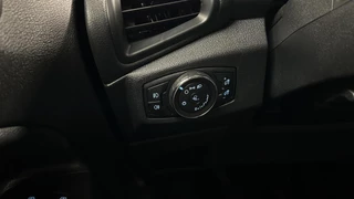 Ford EcoSport 1.0 EcoBoost Connected CARPLAY NAVI CRUISE ECC LM. / 22