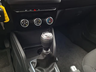 Dacia Duster 1.2 TCe 126pk Comfort Airco Cruise Trekhaak Hoge instap / 18