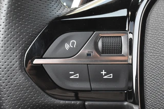 Peugeot 2008 Hybrid 145 EAT8 GT  | Automaat | Navigatie | Airco | Parkeerhulp | / 16