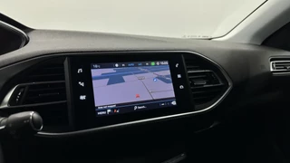 Peugeot 308 SW 1.2 PureTech Blue Lease Allure TREKHAAK CAMERA NAVI CRUISE LM. / 34