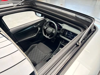 Škoda Karoq 1.5 TSI ACT Sportline Business / 32