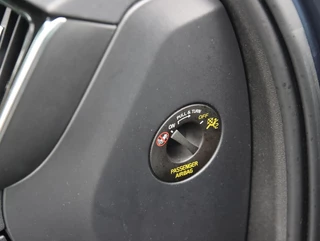 Volvo V60 2.0 T6 Recharge AWD 340PK Inscription | Memory | H&K Audio | Trekhaak / 54