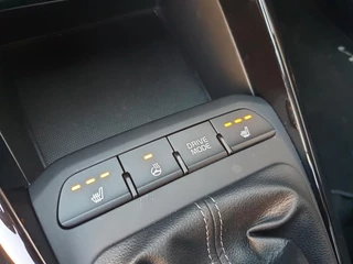 Kia Stonic 1.0 T-GDi MHEV DynamicPlusLine Navi | Stoel en stuurverwarming | Camera | Keyless met startknop | Apple Carplay / Android Auto | Getinte ramen achter | Fabrieksgarantie | NAP / 28