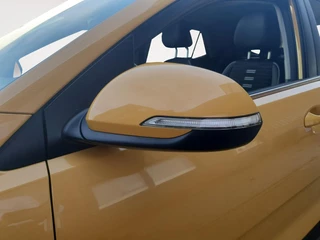 Kia Stonic 1.0T MHEV GT-PlusLine | Schuifdak | Stoel en stuurverwarming | Navigatie | Camera | Climate control | Cruise control | Getinte ramen achter | Parkeersensoren voor en achter | / 12