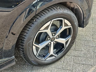 Ford Puma 1.0i Ecoboost Hybrid 125pk ST-Line / AUTOMAAT / Navigatie + Camera / Climate en Cruisecontrol! / / 22
