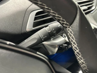 Peugeot 5008 1.2 PureTech Blue Lease Premium CAMERA CARPLAY ECC CRUISE. / 24
