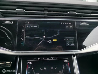Audi Q8 55 TFSI e Quattro S-Line / Nachtzicht / HUD / Sfeer / 32