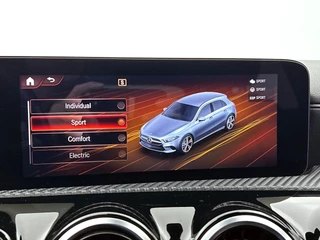 Mercedes-Benz A-klasse 250 e Premium | Automaat | Cruise control | Stoelverwarming | Navigatie | Camera | Parkeersensoren / 26