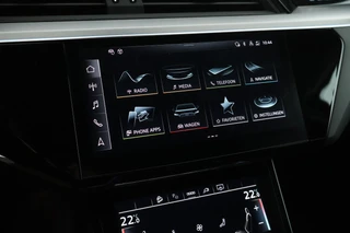 Audi e-tron 55 408pk quattro S edition 95 kWh SOH 94% HUD Elec stoelen Memory Camera ACC S-Line / 26