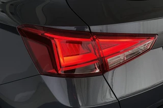 SEAT Arona 1.0 TSI Style Business Connect Automaat Trekhaak Stoelverwarming Virtual LED / 20
