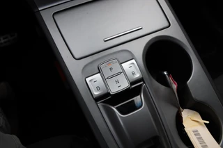 Hyundai Kona EV Fashion 64 kWh|Krell Audio|HUD|Camera|Carplay|SOH 94% / 19