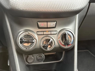 Peugeot 2008 1.2 PureTech Blue Lion / 27