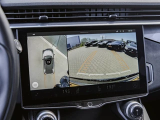 Lynk & Co 01 1.5 Black Edition Panoramadak|360° Camera|ACC|Stoelverwarming|Navi|Carplay / 17