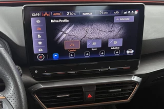 CUPRA Leon Sportstourer 1.4 e-Hybrid Achteruitrijcamera 18" Stoelverwarming Carplay / 35
