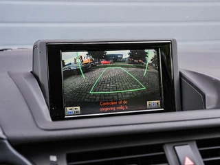 Lexus CT 200h Hybrid | Camera | Navi | Alcantara | Climate control | Cruise control | DAB+ | Trekhaak | Bluetooth / 9