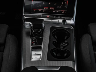 Audi A6 Avant 40 TDI Sport S-Line Black Optic | Trekhaak | LED | Memory | Apple CarPlay/Android Auto | Navigatie | 20" / 34