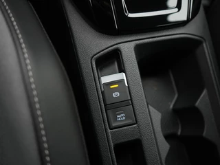 Volkswagen T-Roc 1.5 TSI R-Line Camera | Private lease 584 pm / 33