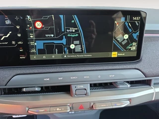 Kia EV3 GT-Line Business Edition 81.4 kWh | Navigatie | Stoel + Stuur verwarming | Navigatie | Climate control | Parkeer camera achter / 18