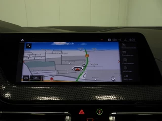 BMW 1-Serie 118i Aut. Intro Sport Line VOL LEER/NAVI/CAMERA/LED/18"LMV! / 10
