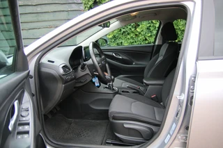 Hyundai i30 Wagon 1.0 T-GDi MHEV Comf / 19