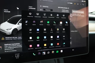 Tesla Model Y Long Range AWD 75 kWh Navigatie, trekhaak! Volleder, Climate / 28