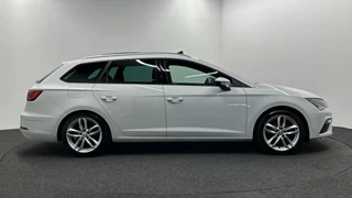 Seat Leon ST 1.5 TSI FR Business Intense PANO CARPLAY NAVI. / 10
