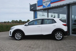 KIA Stonic 1.2 MPi  ComfortLine Navigator / 7