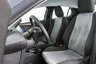 Opel Corsa 1.2 Edition / 7