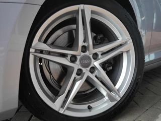 Audi A4 Avant 1.4 TFSI Pro Line | Elektrisch te openen kofferbak | Apple carplay/Android auto | 18 inch lichtmetalen velgen | Cruise control | Parkeersensoren achter |  bi-xenon koplampen | Climate control | Navigatie / 33