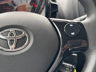 Toyota Aygo FUN 5-DEURS AIRCO NL-AUTO 1E EIGENAAR ELEKTRISCHE RAMEN / 12