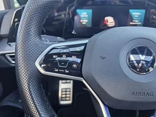 Volkswagen Golf 1.4 eHybrid GTE Geen import | Panoramdak | IQ Light | / 14