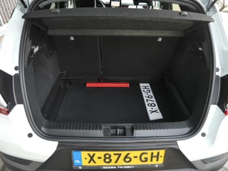 Renault Captur 1.3 mild hybrid 140 RS Line | Stoel en stuurverwarming | Achteruitrijcamera| 18 inch lichtmetalen velgen | Adaptive cruise control | Climate control | Trekhaak / 11