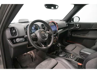 MINI Countryman 1.5 Cooper S E ALL4 Panoramadak | Harman Kardon | Head Up | ACC / 7