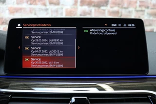 BMW 5 Serie Touring 520i High Executive Luxury Line Automaat  / Live Cockpit Professional / Laser Light / Cruise Control / Achteruitrijcamera / Stoelverwarming / Climate Control / Comfort Stoelen / Parking Assistant / 18 Inch / 28