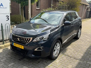 Peugeot 3008 1.2 PureTech Blue Lease Executive / 2