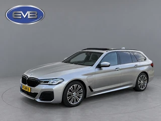 BMW 5 Series Touring 530e M sport PLUS panoramadak, electr trekhaak, lazer, VOL OPTIES! 1 e eigenaar, Origineel NL auto met nap / 35