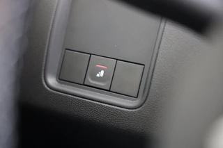 Dacia Duster 1.3 TCe 150 Journey|Camera|Carplay|Trekhaak|Clima|Cruise|Facelift model! / 21