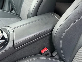 Mercedes-Benz E-Klasse 200 BUSINESS Solution Automaat 19 Inch Trekhaak / 49