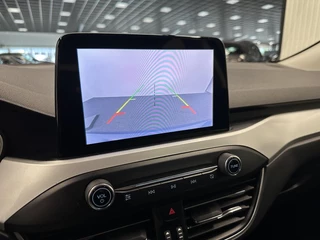 Ford Focus 1.0 EcoBoost Trend Edition Business CAMERA CARPLAY NAVI LM. / 30